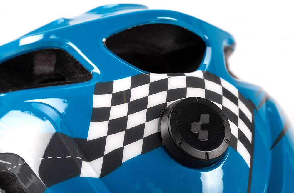 Cube Fink - Kid's Helmet – Image 4